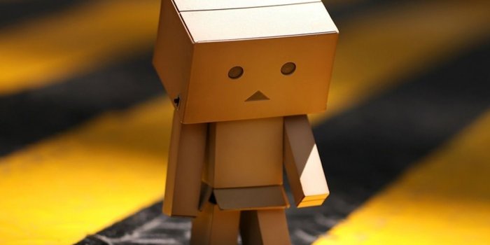 1024x1024 Wallpaper Cute Little Danbo Card Box Robot for iPad | Danbo | Danbo