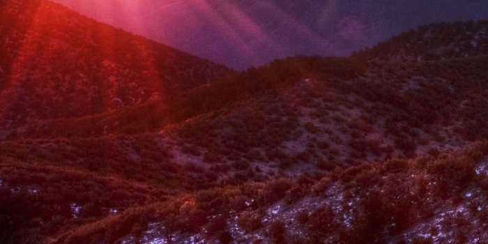 1242x2688 Sunrise, mountains, morning, sun rays 1242x2688 iPhone XS Max