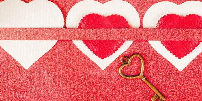 2560x1600 76+ Valentines Day Wallpapers on WallpaperPlay