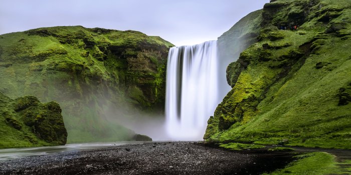 4521x2584 Landscape photography of waterfalls on green mountain, iceland HD