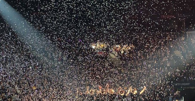 675x1200 30 Photos Of BTS On Tour In LA That Will Make You Jealous Of Every