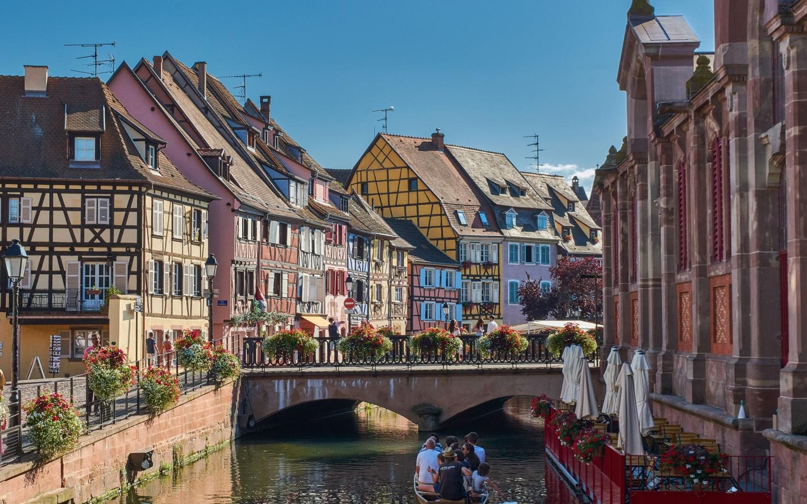 2560x1600 Download wallpapers Colmar, beautiful French city, summer, canal
