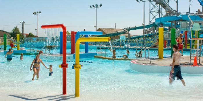 2560x1440 10 Best Hotels Closest to Island Oasis Water Park in Grand Island