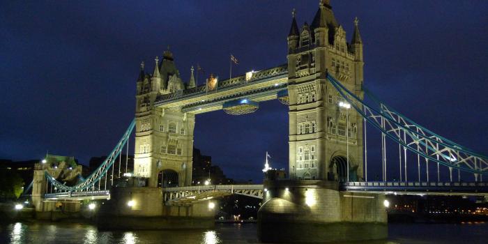 2560x1600 London Bridge Wallpapers