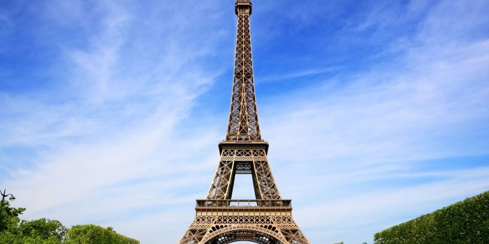 2560x1600 Eiffel Tower Wallpaper HD