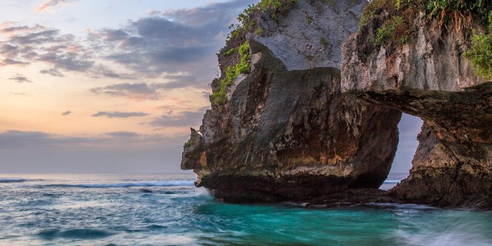 2048x1638 Beaches: Turquoise Bali Sunset Island Beautiful Clouds Uluwatu Ocean