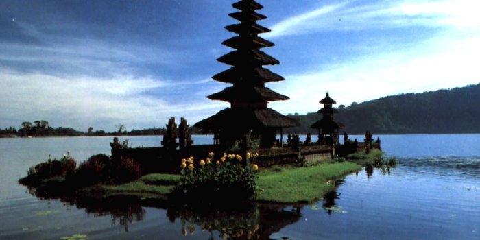 1875x1178 Beaches: Clouds Indonesian Sky Asian Reflection Nature Pura Bali