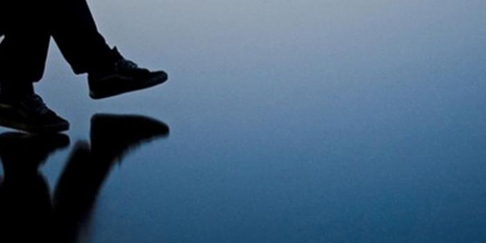 720x1280 720x1280 pier, depression, guy, boy, river, sadness desktop