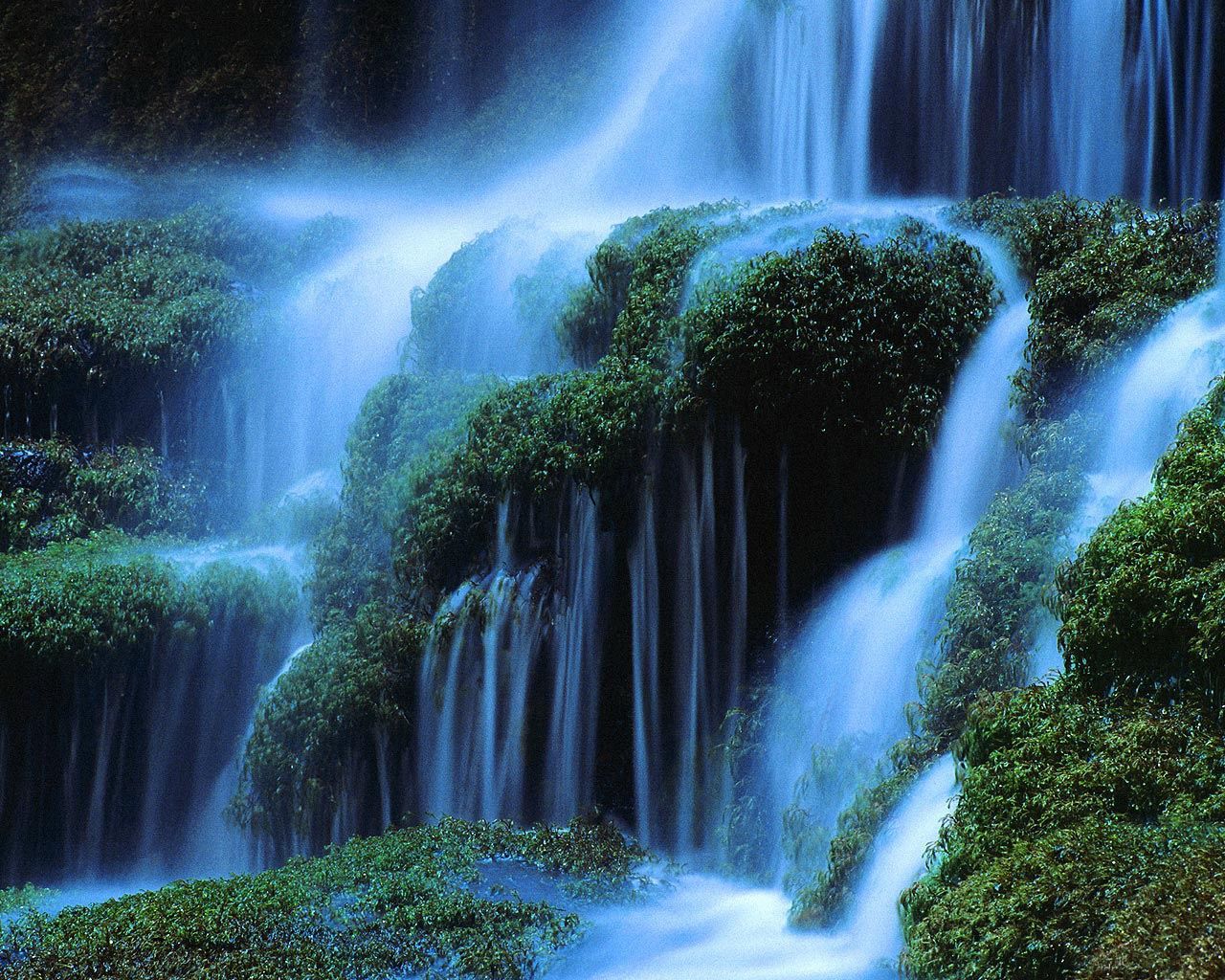 1280x1024 Moving Waterfall - Wallpapers Browse
