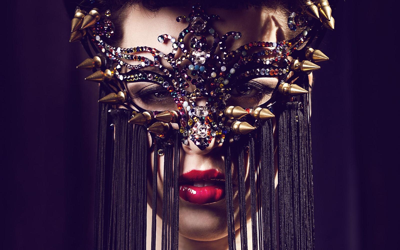 1920x1200 50+] High Fashion Desktop Wallpaper on WallpaperSafari