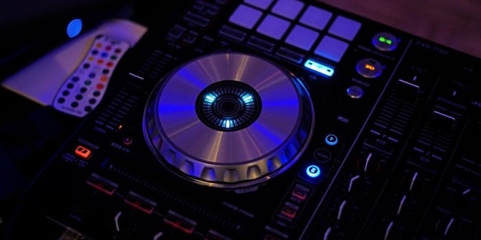1366x768 Dj Speakers Wallpaper (88+ images in Collection) Page 1