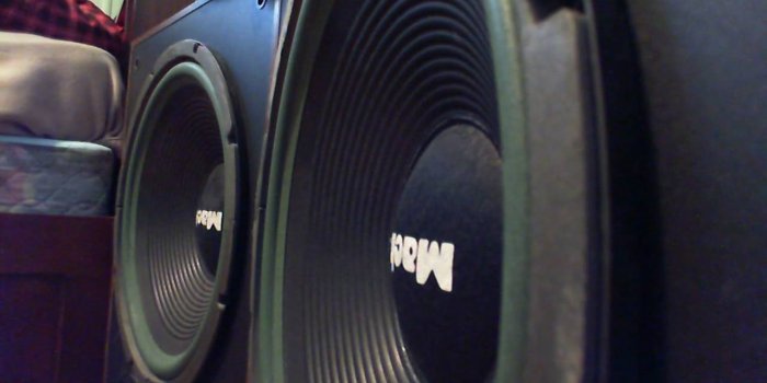1280x720 Bass Test-DJ Zanny ( Mach 5000 Speakers )