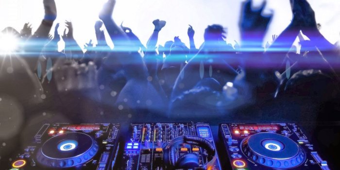 1280x698 About us - DJ Plus India