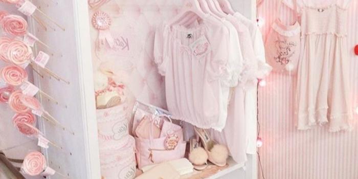 1280x1564 Cute Girly Closet Wallpaper Iphone Iphonewallpapers Pinterest