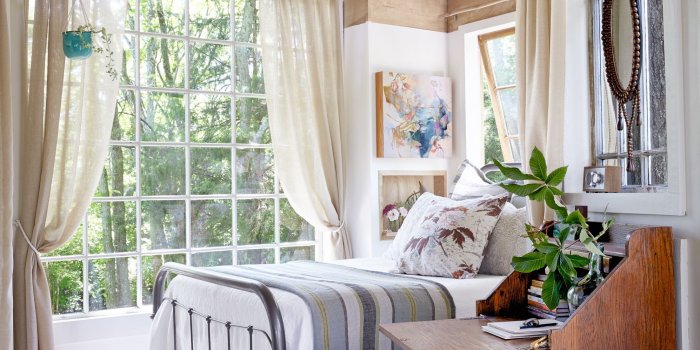 1995x1324 42 Cozy Bedroom Ideas - How To Make Your Room Feel Cozy