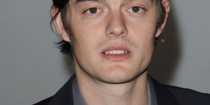 781x1024 Sam Riley Photos Photos - LACMA Vanity Fair Exhibition - Zimbio