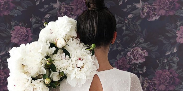 900x900 Dark floral peonies wallpaper mural