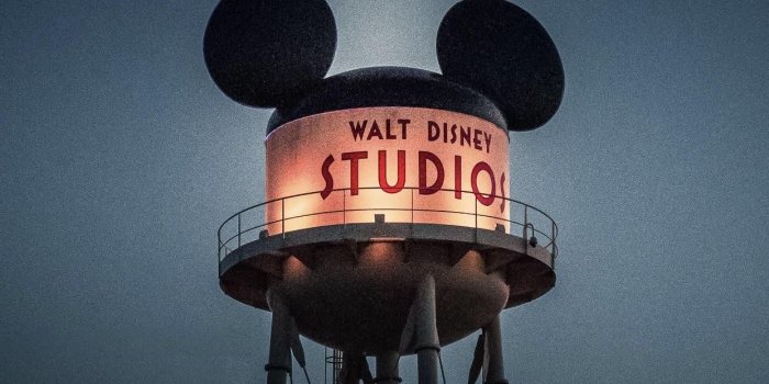 1242x2208 Spooky Disney wallpaper | Disney in 2019 | Disney wallpaper, Cute