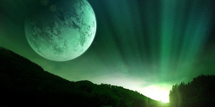 1024x768 Green Moon (id: 60899) | BUZZERG