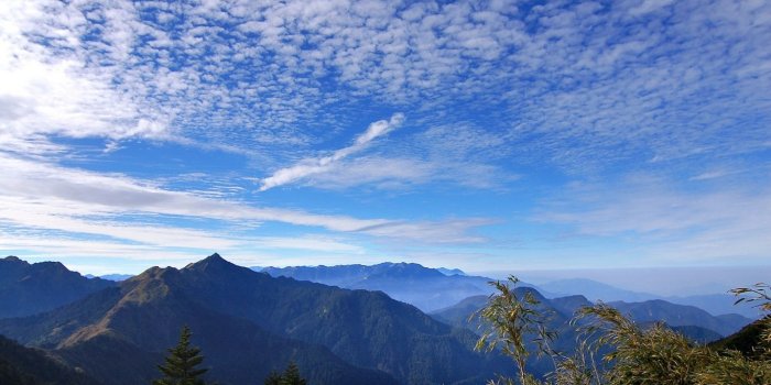 1366x768 Ridge, Tree, Mount Scenery, Sky Blue, Mountain Range Laptop