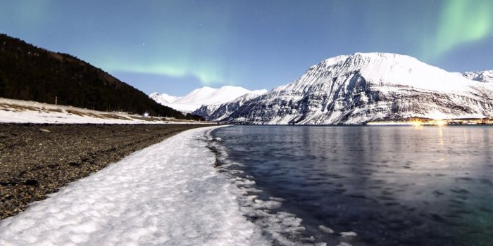 1366x768 Snow, Atmosphere, Freezing, Aurora, Mountain Laptop Wallpaper