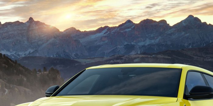 1440x2960 1440x2960 Lamborghini Urus Black And Yellow 4k Samsung Galaxy Note 9