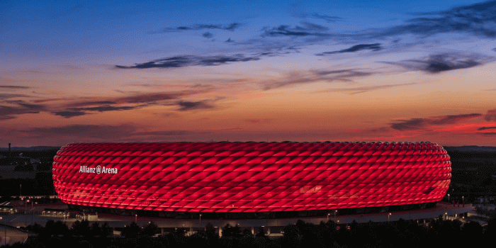 1920x1080 The beautiful Allianz Arena in Munich during evening [1920x1080