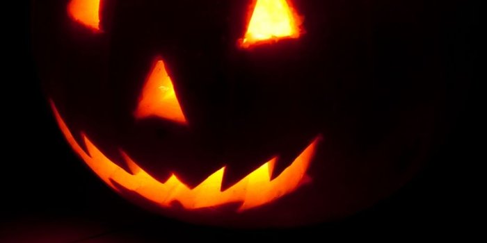 938x1668 Download wallpaper 938x1668 halloween, pumpkin, dark, autumn iphone