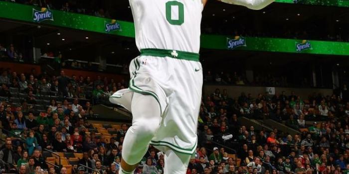 736x1308 Jayson Tatum Wallpapers