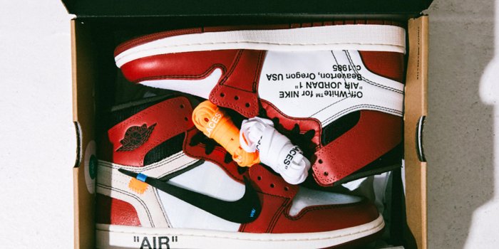 1200x800 OFF-WHITE Air Jordan 1 Chicago Release Date - Sneaker Bar Detroit
