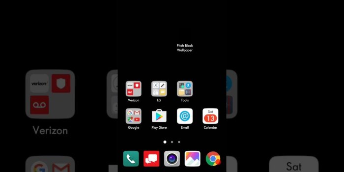 1280x720 App Review: Pitch Black Wallpaper