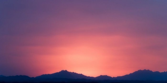 1024x768 Romantic Mountain Sunset Wallpaper Wallpaper | WallpaperLepi