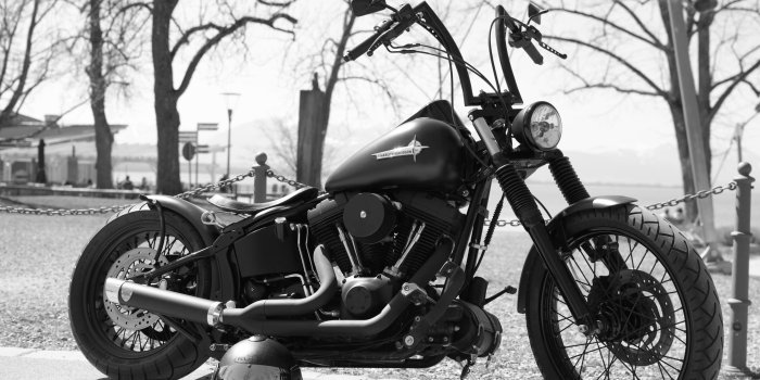 2560x1600 Wallpaper of Black & White, Harley-Davidson, Helmet, Motorcycle