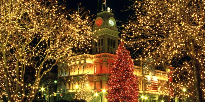 1600x1200 21 Stunningly Beautiful Christmas Desktop Wallpapers - Website