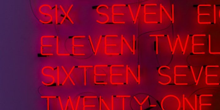 1000x1506 Aesthetic Wallpaper Maroon – Free Download Wallpaper