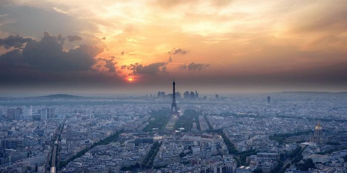 2732x2732 ne41-eiffel-tower-sky-view-paris-france-vacation-sunset-wallpaper