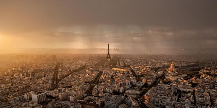 2048x1152 Paris City Sunset Rain Eiffel Tower - Paris by Train