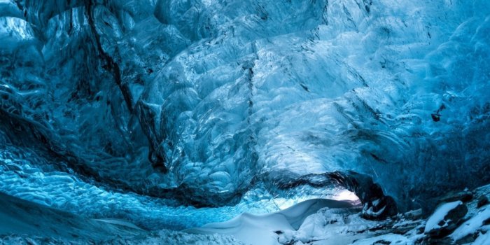 2560x1600 Lovely Ice Cave wallpapers | Freshwallpapers