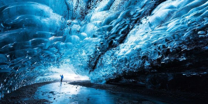 1332x850 Wallpaper people, ice, cave, photographer, Kenji Yamamura images for