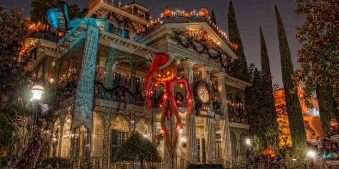1600x1063 Disneyland Halloween Desktop Wallpaper | inceptionwallpaper.com