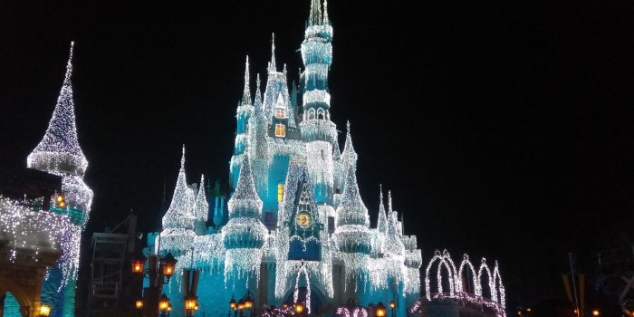 1600x900 Kingdom Konsultant Travel Blog: A True-Life Disney Holiday Magical