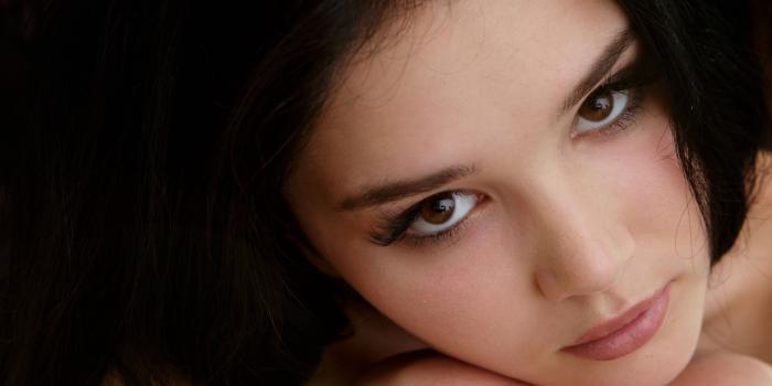 4500x2812 HD wallpaper: Malena Fendi, women, face, black hair, looking at