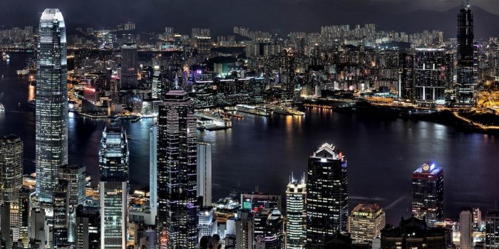 1366x768 70+] City Night Wallpaper on WallpaperSafari