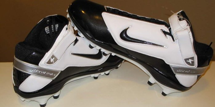 1024x768 Amazon.com | Nike LT Super Bad Shark US Mens 7 M (Black/White