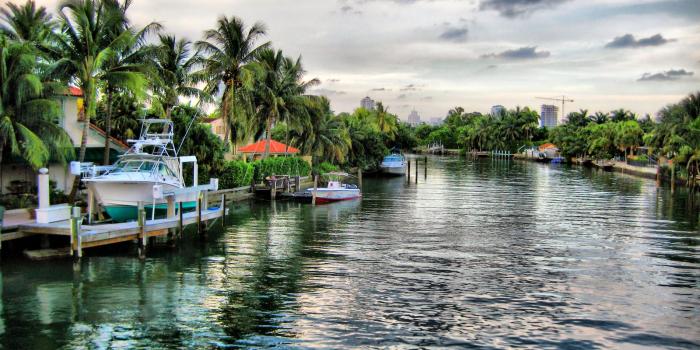 1600x1200 Miami Boat Wallpaper Hd (#326837) - HD Wallpaper Download