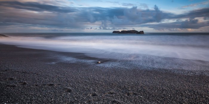 3840x2160 Iceland Beach Black Rocks 4K Ultra HD Desktop Wallpaper
