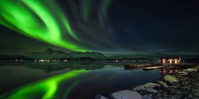 1920x1200 Wallpaper Northern lights, beautiful night scenery, Norway, lake