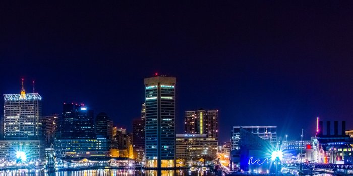 1680x1050 City Night Scenery Wallpaper Hd : Wallpapers13.com