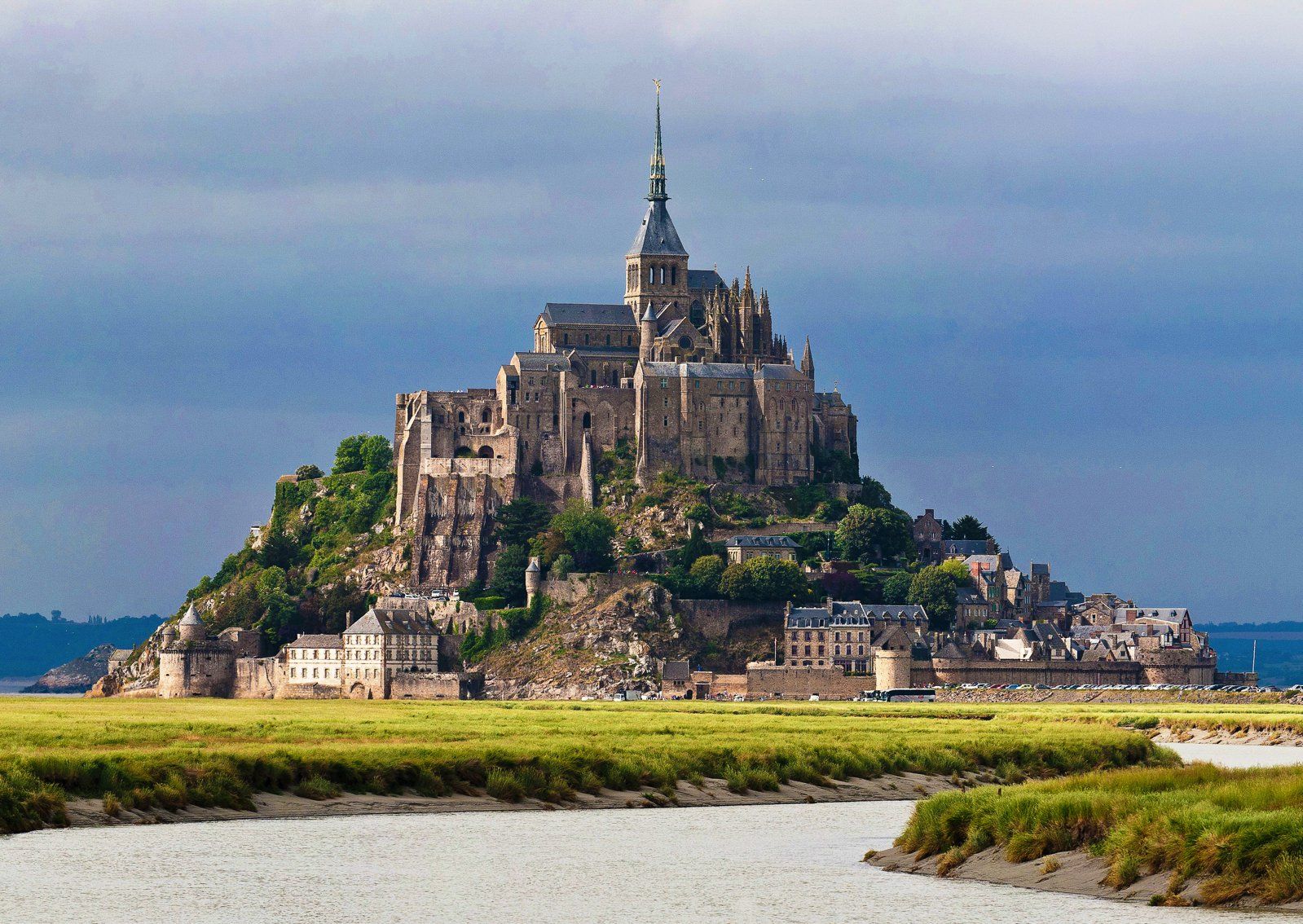 1599x1134 15 Spectacularly Beautiful Places You Must Visit In France! - Hand