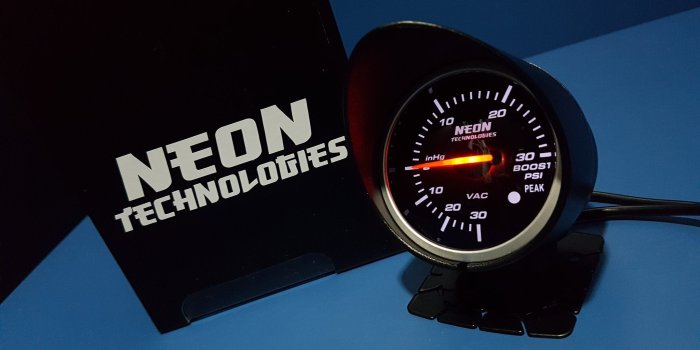 2048x1152 60mm BOOST Gauge (Red/White)